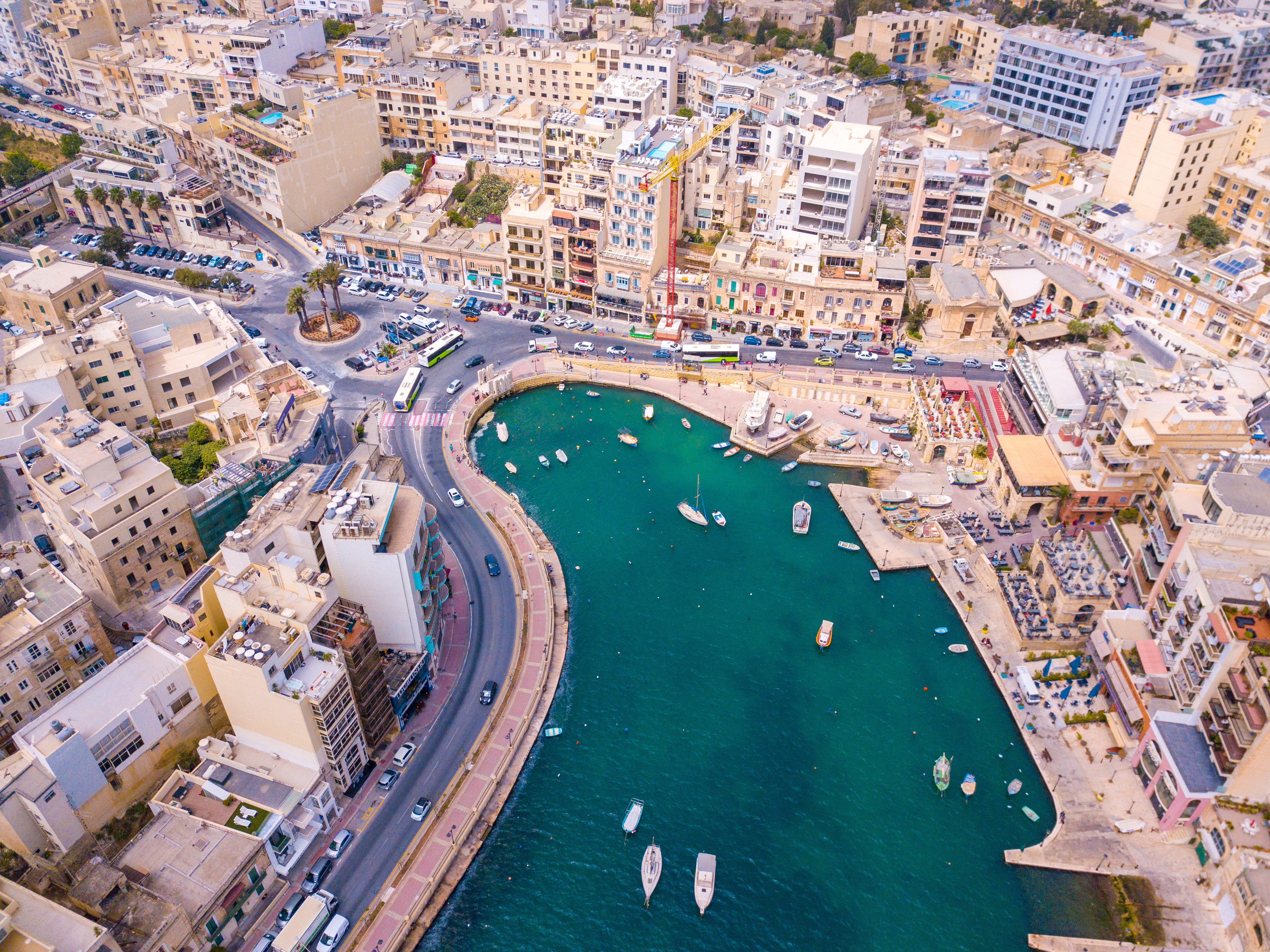 Malta em 8 dias: St. Julian's, Comino e o sudeste da ilha — praias, baladas e os custos reais saindo de Dublin